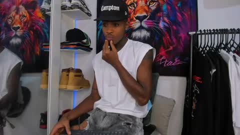 Snapshot of _pantera_09 chatting on April 26, 7:55 pm Kevin online show from April 26, 7:55 pm