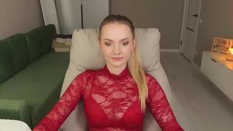 Tina online show from April 9, 9:47 am