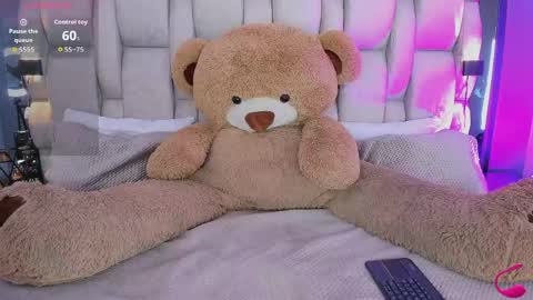  pauli  online show from April 19, 4:56 am