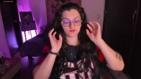Snapshot of _peach__ chatting on July 22, 3:09 am violeta ig online show from July 22, 3:09 am