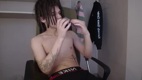 Willie online show from April 12, 9:14 am