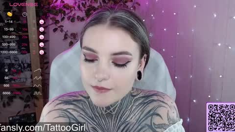 _peni_wise_ online show from December 3, 5:55 pm