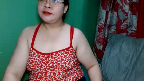 Snapshot of _pinayglamourbum_143xxx_ chatting on August 5, 12:46 am Pinaylovelybum online show from August 5, 12:46 am