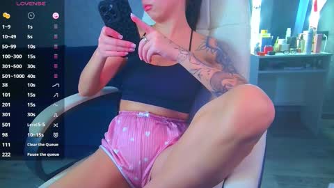 Ilona online show from October 30, 9:11 am