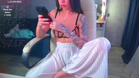 Ilona online show from March 17, 11:35 am