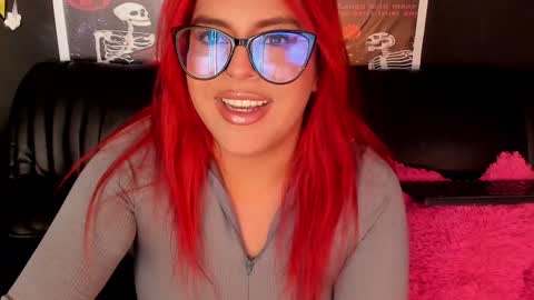 Laura online show from December 7, 5:53 pm