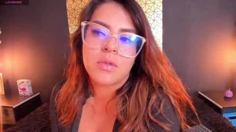 Laura online show from September 10, 3:17 am