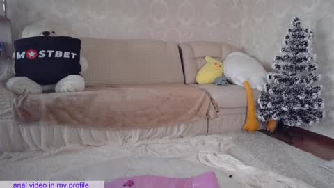 _pretty_fox_ online show from December 20, 11:00 am