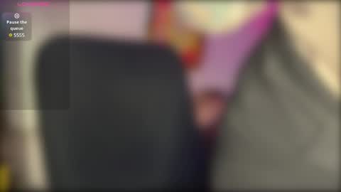  HADLY today day-off see u online 0112  online show from December 25, 6:30 pm