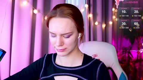 im Amy online show from January 6, 9:30 am