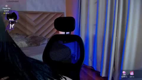 Raven online show from September 18, 12:40 pm