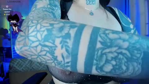 Raven online show from December 20, 12:23 pm