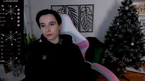 Snapshot of _rein_ramm chatting on January 4, 12:16 pm Rein online show from January 4, 12:16 pm