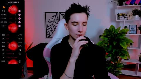 Snapshot of _rein_ramm chatting on January 30, 9:04 am Rein online show from January 30, 9:04 am