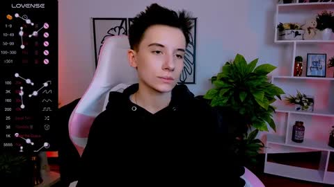 Snapshot of _rein_ramm chatting on February 5, 12:27 pm Rein online show from February 5, 12:27 pm