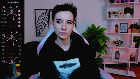 Snapshot of _rein_ramm chatting on February 8, 12:39 pm Rein online show from February 8, 12:39 pm