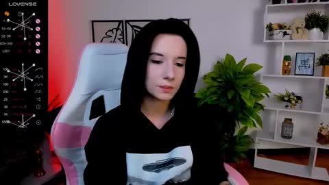 Snapshot of _rein_ramm chatting on February 18, 9:10 am Rein online show from February 18, 9:10 am