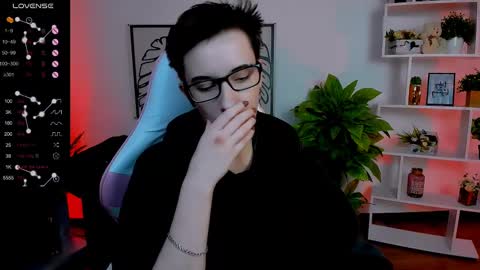 Snapshot of _rein_ramm chatting on February 24, 12:26 pm Rein online show from February 24, 12:26 pm