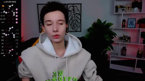 Snapshot of _rein_ramm chatting on February 26, 9:21 am Rein online show from February 26, 9:21 am