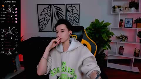 Snapshot of _rein_ramm chatting on February 26, 12:25 pm Rein online show from February 26, 12:25 pm