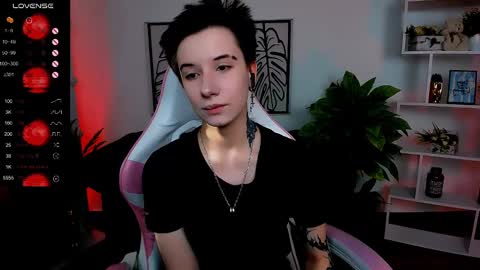 Snapshot of _rein_ramm chatting on March 9, 5:55 am Rein online show from March 9, 5:55 am