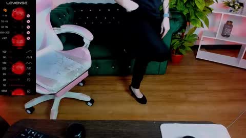 Snapshot of _rein_ramm chatting on March 9, 12:09 pm Rein online show from March 9, 12:09 pm