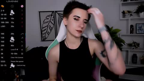 Snapshot of _rein_ramm chatting on September 20, 5:47 pm Rein online show from September 20, 5:47 pm