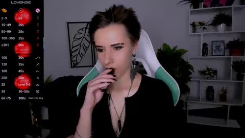 Snapshot of _rein_ramm chatting on October 2, 8:27 pm Rein online show from October 2, 8:27 pm