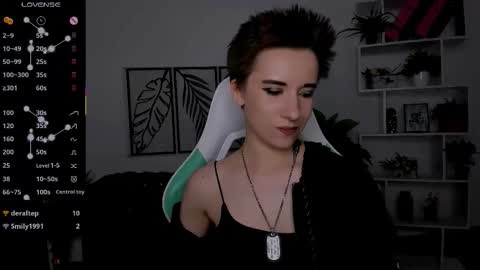 Snapshot of _rein_ramm chatting on October 8, 7:11 pm Rein online show from October 8, 7:11 pm