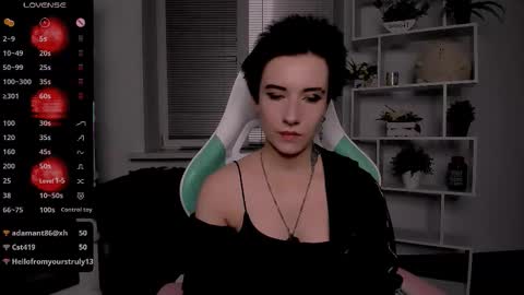 Snapshot of _rein_ramm chatting on October 22, 8:19 pm Rein online show from October 22, 8:19 pm