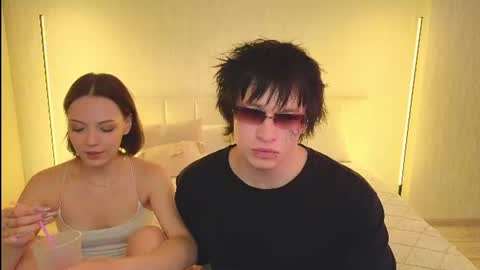 Snapshot of _reverse_gang_ chatting on July 24, 2:37 pm LISSAPVT IS OPEN online show from July 24, 2:37 pm