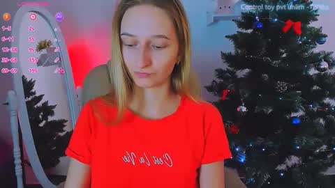 Snapshot of _ri_na_ chatting on December 12, 6:36 am I am Rina online show from December 12, 6:36 am