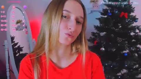 Snapshot of _ri_na_ chatting on December 12, 9:40 am I am Rina online show from December 12, 9:40 am