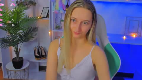 Snapshot of _ri_na_ chatting on December 27, 1:07 pm I am Rina online show from December 27, 1:07 pm