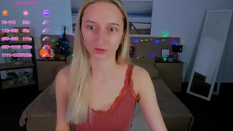 Snapshot of _ri_na_ chatting on December 28, 10:36 am I am Rina online show from December 28, 10:36 am