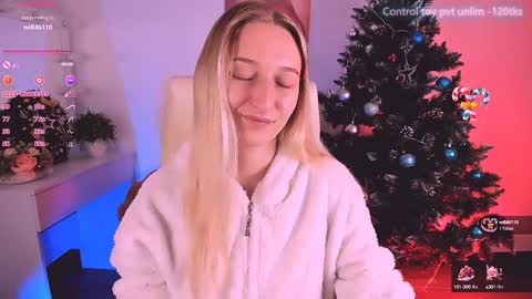 Snapshot of _ri_na_ chatting on December 31, 6:27 am I am Rina online show from December 31, 6:27 am