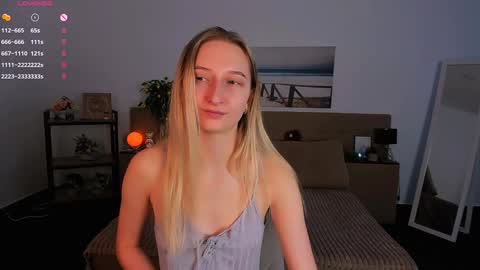 Snapshot of _ri_na_ chatting on January 12, 9:40 am I am Rina online show from January 12, 9:40 am