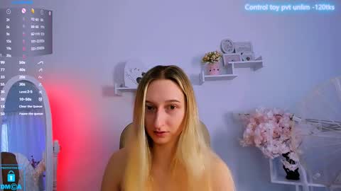 Snapshot of _ri_na_ chatting on February 13, 6:52 am I am Rina online show from February 13, 6:52 am