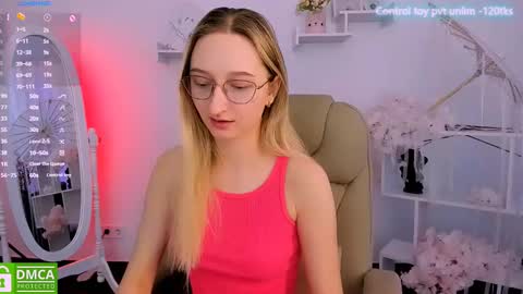 Snapshot of _ri_na_ chatting on February 28, 6:32 am I am Rina online show from February 28, 6:32 am