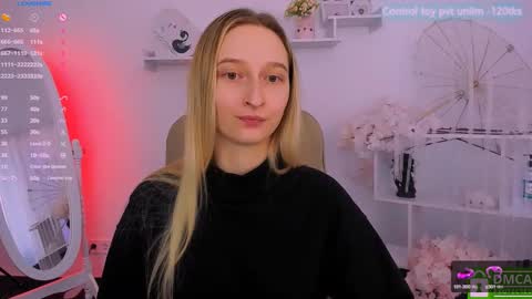 Snapshot of _ri_na_ chatting on March 8, 1:14 pm I am Rina online show from March 8, 1:14 pm