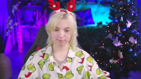 Rock stone online show from December 25, 7:35 am