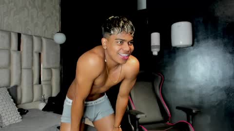 _sammy_ice online show from January 17, 1:57 am