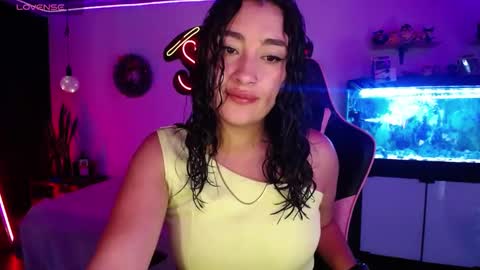  SantaLove  online show from December 17, 6:31 pm