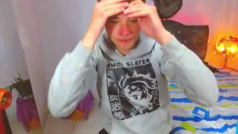 santi online show from March 20, 1:32 am