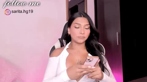 Snapshot of _sara_hernandez chatting on January 11, 3:13 am Sara  intagram online show from January 11, 3:13 am