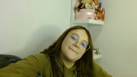 Snapshot of _sarahh_0hh chatting on December 10, 2:16 am Sarah online show from December 10, 2:16 am