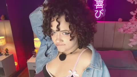 Sara online show from April 18, 3:54 am