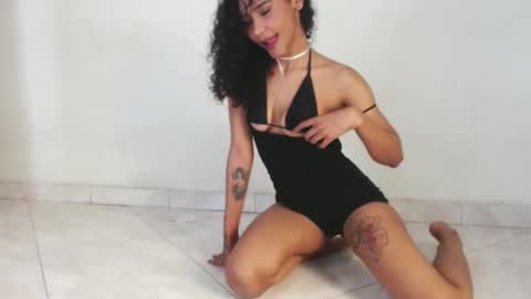 _sarahtomatto_ online show from March 5, 6:54 am