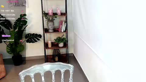 Snapshot of _sassy_girl chatting on February 19, 6:43 pm Sassy Girl online show from February 19, 6:43 pm