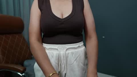 Snapshot of _savy_ chatting on June 4, 7:25 am Savreen online show from June 4, 7:25 am